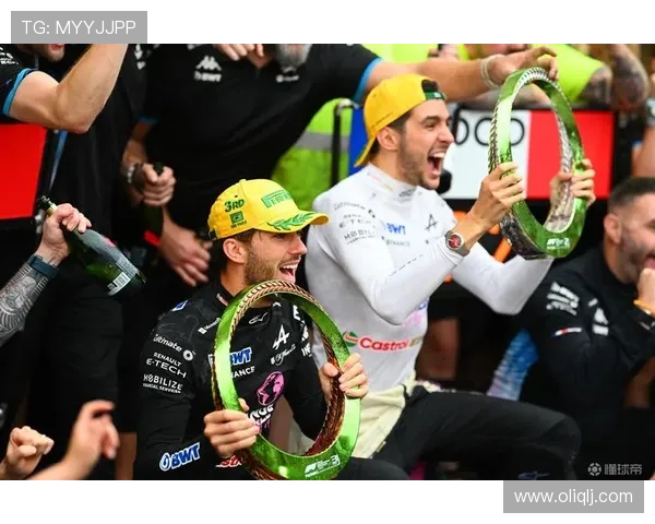 新赛季F1车队阵容大洗牌全球焦点聚集冠军之争愈发全面白热化 新赛季F1车队阵容大洗牌全球焦点聚集冠军之争愈发全面白热化