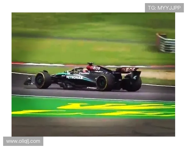 新赛季F1围场风云再起车队变阵与冠军之争引关注全球车迷热议