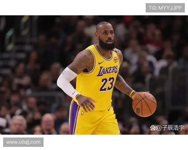 詹姆斯领衔湖人强势反弹西部格局因季后赛竞争再起波澜引发球迷热议